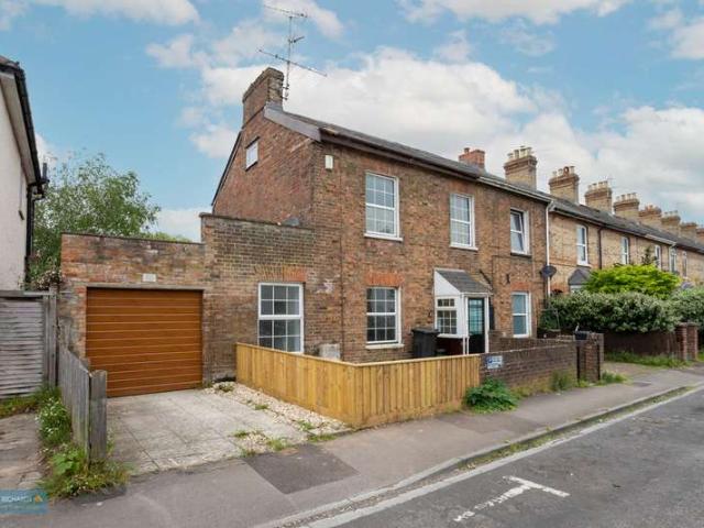 Property for sale in Lambrook, Rumwell