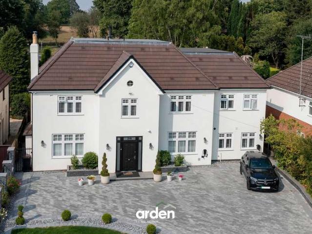 Property for sale in Bromsgrove, Worcestershire