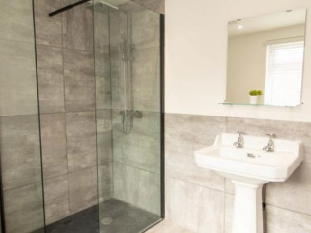Property for rent in Calderstones
