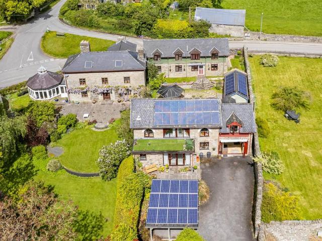 House for sale in Gladestry, Wales