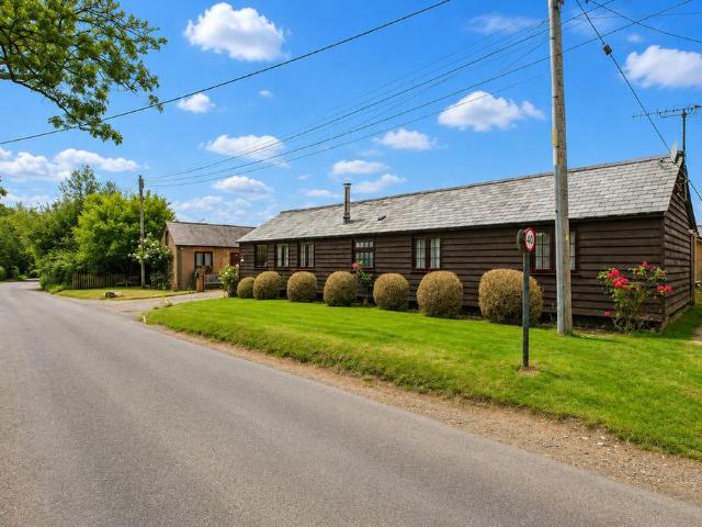 House for sale in Pouchen End, Hertfordshire