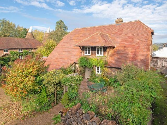 House for sale in Styants Bottom, The Butts