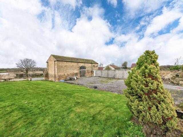 House for sale in Wintersett, Wakefield