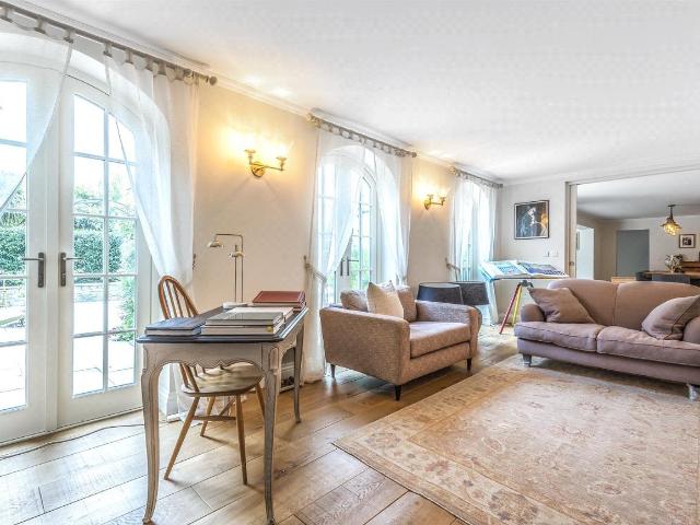 House for rent in Mortlake, Greater London