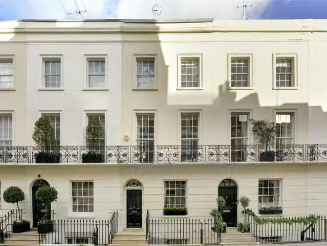 House for rent in Belgravia, Greater London