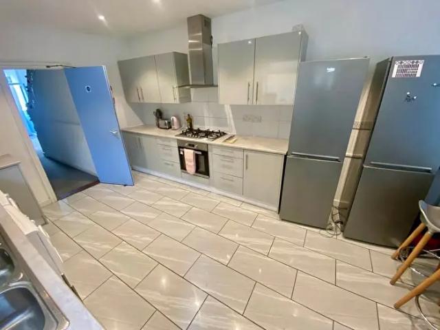Apartment for rent in Brynmill, Swansea
