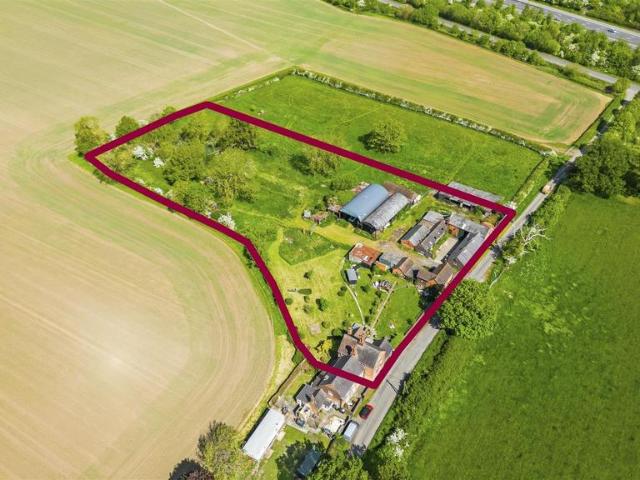 Land for sale in Gun Hill, Warwickshire