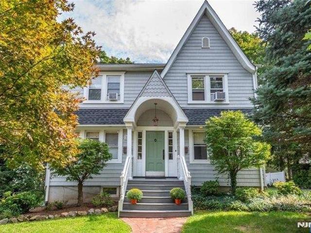 House for sale in Ridgewood, Bergen County