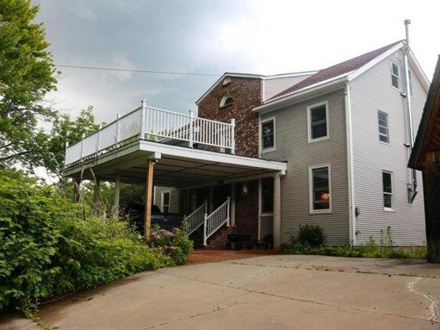 House for sale in Roxbury, Washington County