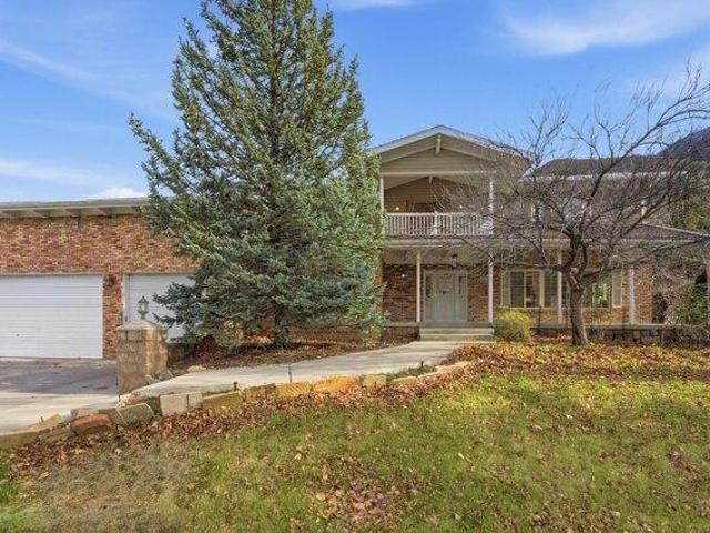 House for sale in Sandy, Utah