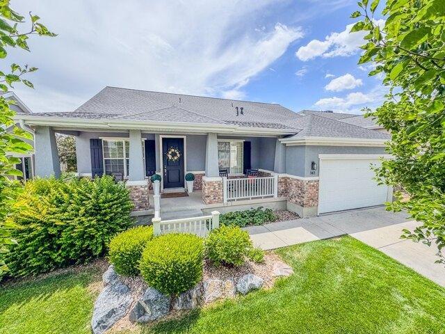 House for sale in Saratoga Springs, Utah