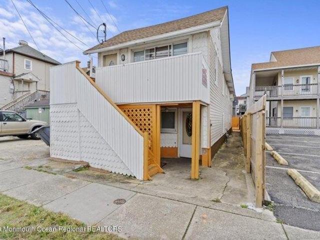 House for sale in Seaside Heights, New Jersey