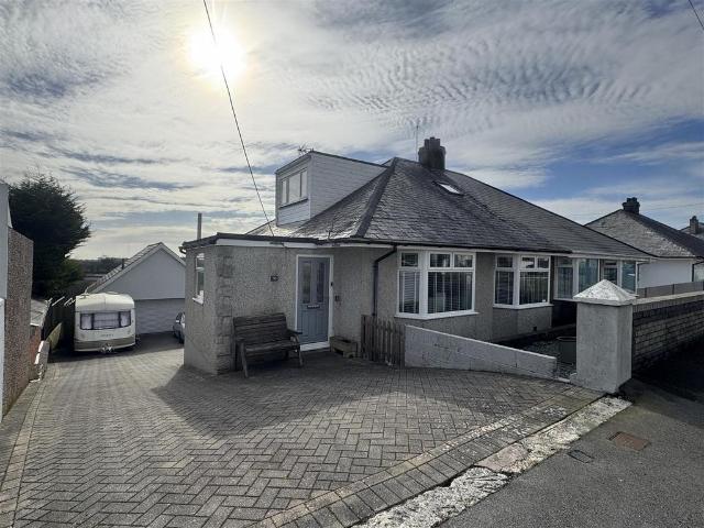 Bungalow for sale in Mount Wise