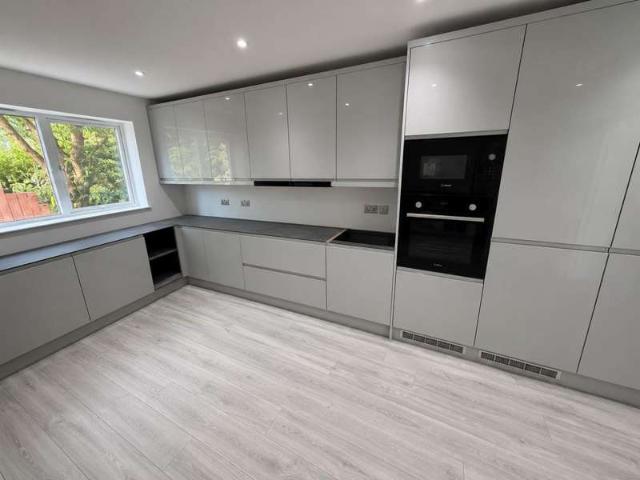 Farm for rent in Mill Hill, Greater London