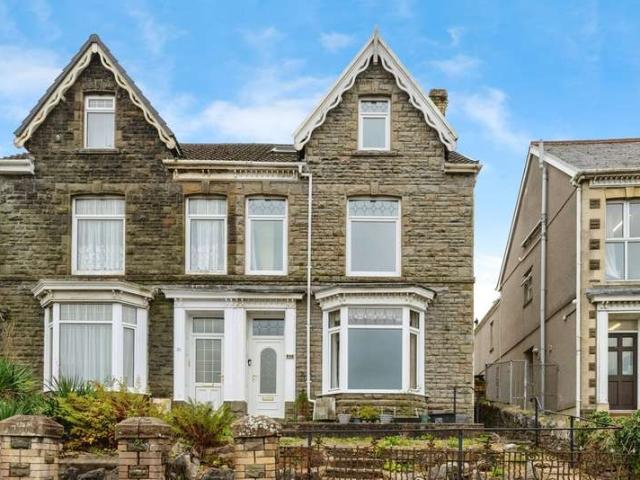 Farm for sale in Cimla, Neath