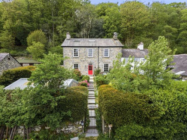 Farm for sale in Torver