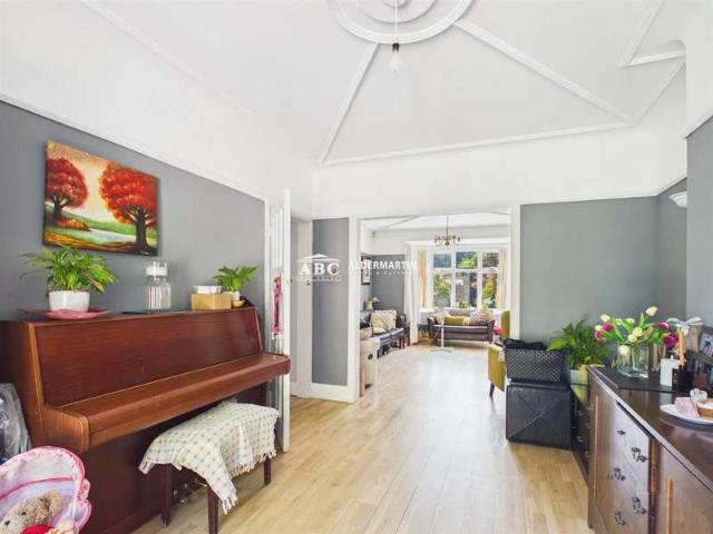 Farm for sale in Little Stanmore, Greater London