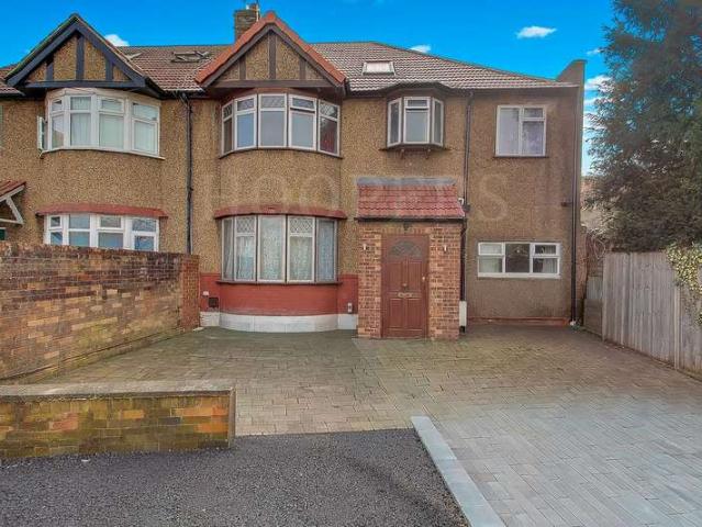 Farm for sale in Dollis Hill, Greater London