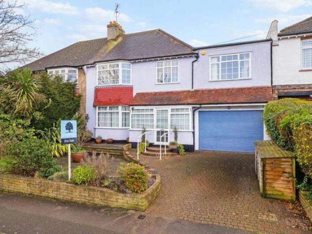 Farm for sale in Carshalton-on-the-Hill, Greater London