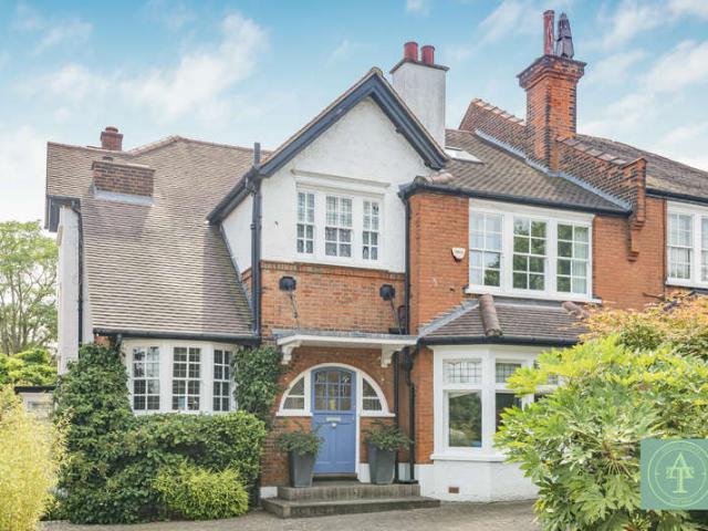 Farm for sale in Greater London