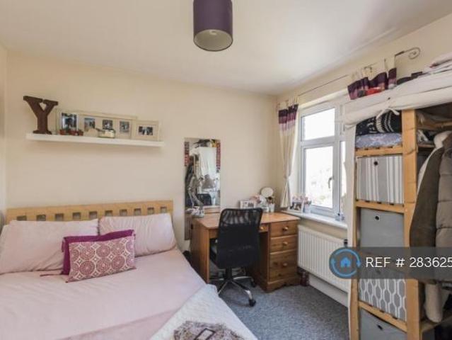 Farm for rent in Barnwell, Arbury