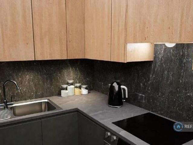 House for rent in Wotton, Gloucester