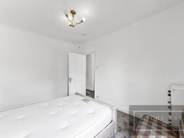 Farm for rent in North Finchley, Greater London