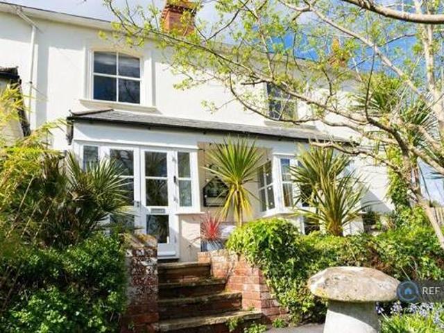 House for sale in Surrey