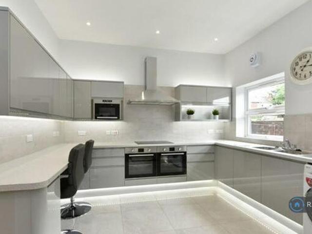 House for rent in Roby Mill, Lancashire