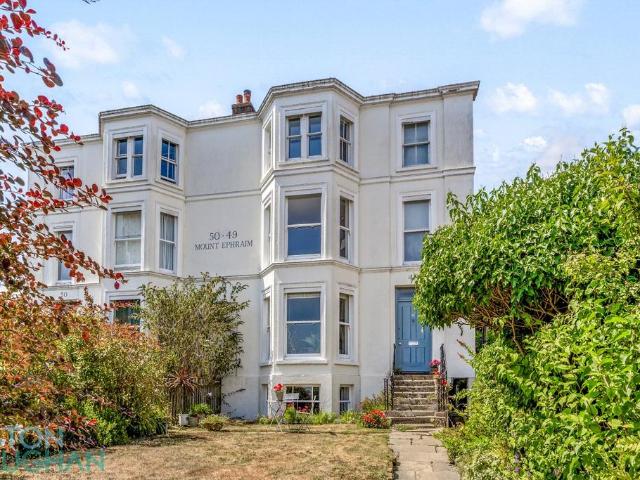 House for sale in St James, Sandown Park