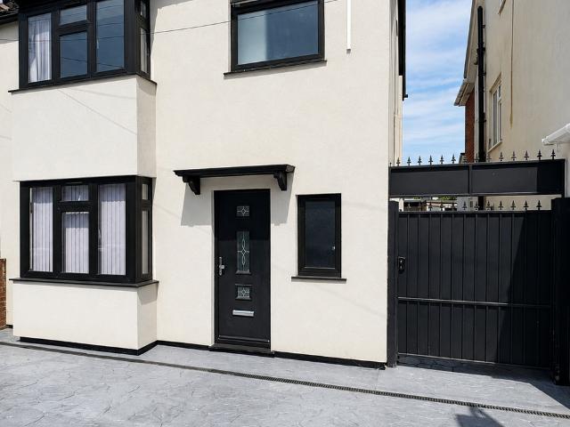 House for sale in Chalvey, Slough