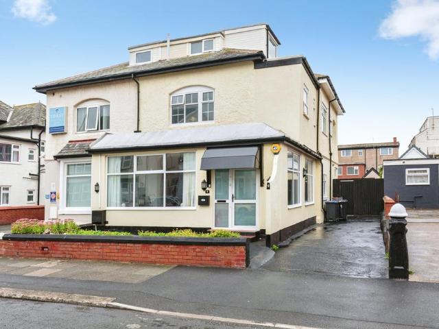 House for sale in Knowle, Blackpool
