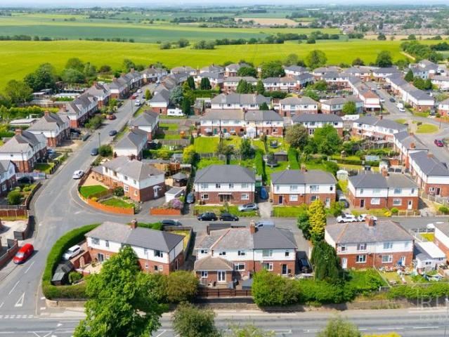 House for sale in Kinsley, West Yorkshire