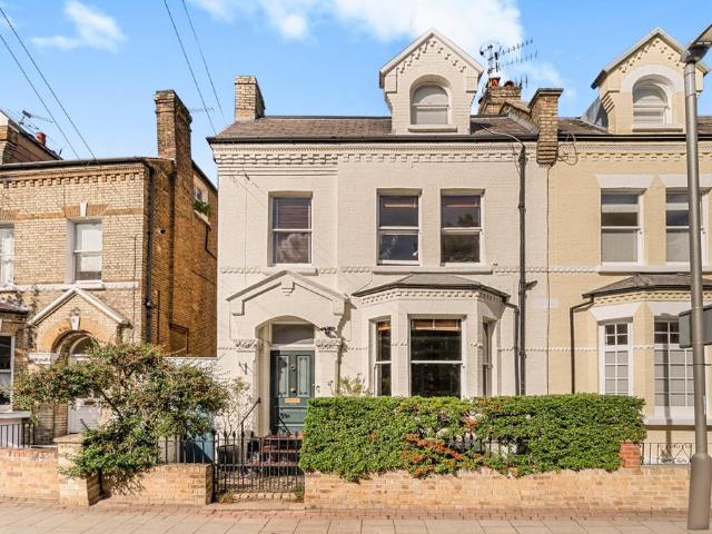 House for sale in Putney, Greater London