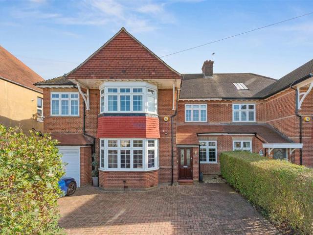 House for sale in Brondesbury, Greater London