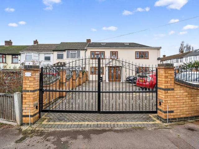 House for sale in Greater London