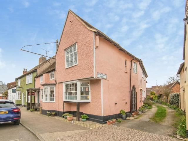 House for sale in Chelmondiston, Suffolk