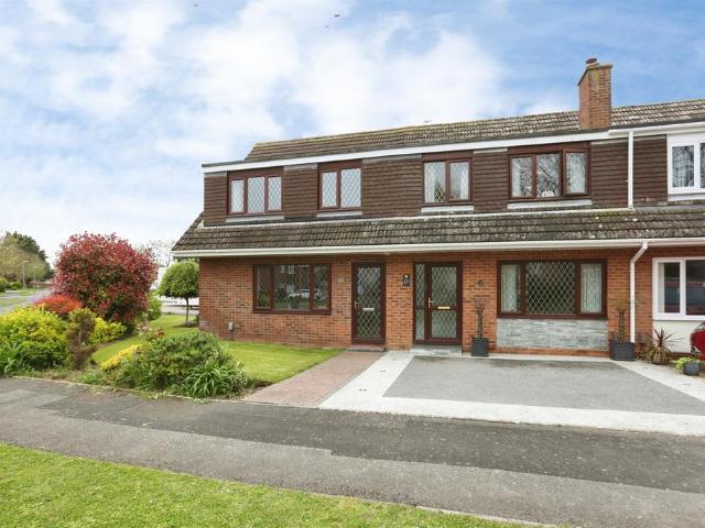 House for sale in Clayhall, Middlecroft
