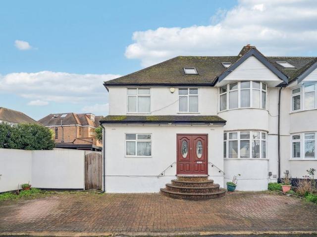House for sale in Lane, Greater London