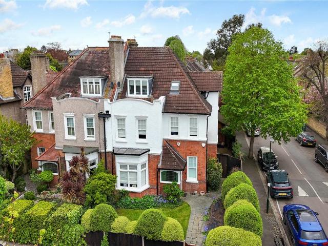 House for sale in Strawberry Hill, Greater London