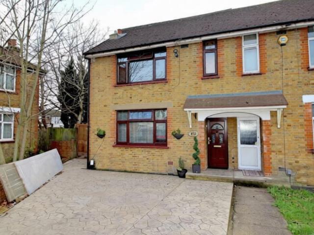 House for sale in Lower Edmonton, Greater London