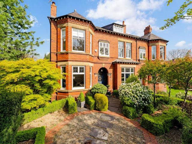 House for sale in Marple Bridge, Greater Manchester
