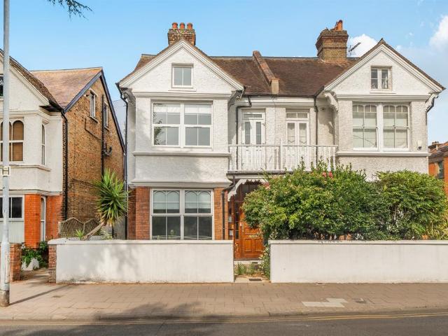 House for sale in Clewer Village, Windsor