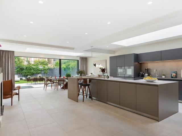 House for sale in Fulham, Greater London