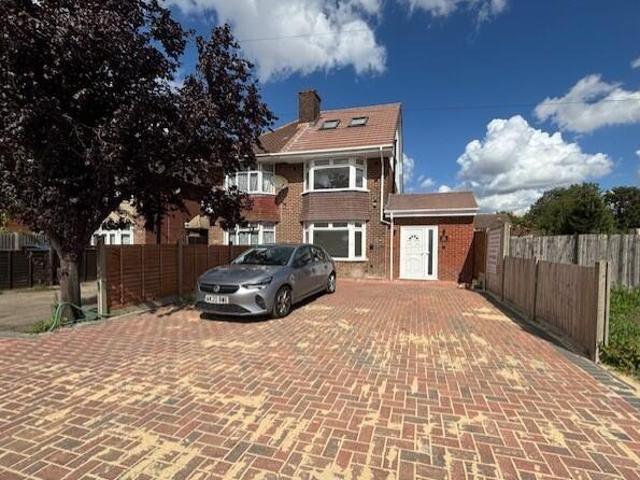 House for sale in Quarrendon, Aylesbury