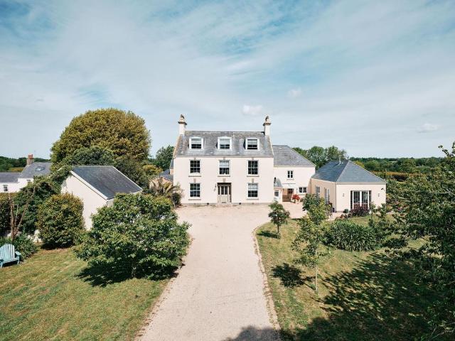 House for sale in Jersey Marine, Wales