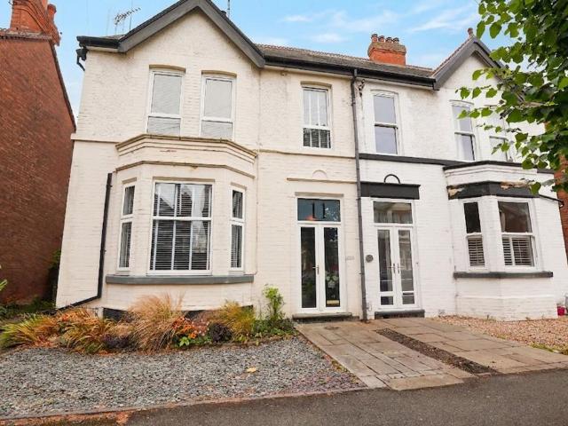 House for sale in Hallcroft, Costhorpe