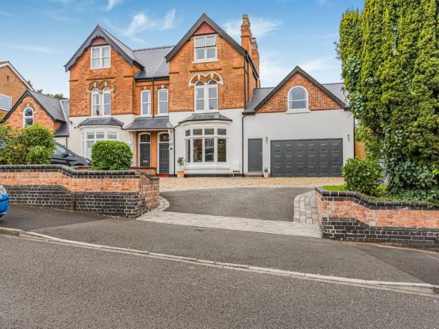 House for sale in Maney, Birmingham