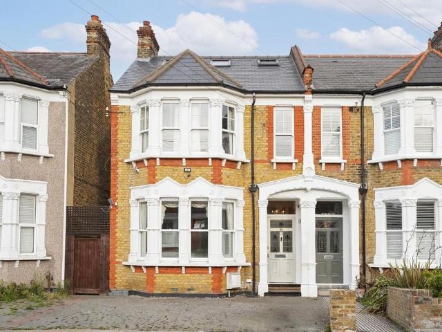 House for sale in London Borough of Lewisham, Greater London