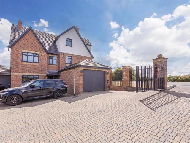 House for sale in Beeches Community Board, Slough
